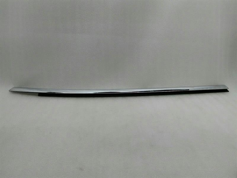 Tesla Model S Tesla Model S 70 FLH Door Moulding 1038393-00-A Front Left Door Strip Body type: Saloon
Fuel: ELECTRIC