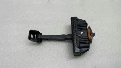 BMW 1er E81 Türfeststeller Bremsanschlag 7164623 Türbremse