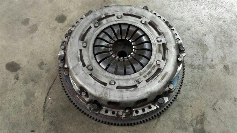 Ford Focus Ford Focus 1.6 16V Flywheel + Clutch AV61-6375-BB Clutch Set Flywheel Body type: Hatchback
Fuel: Petrol