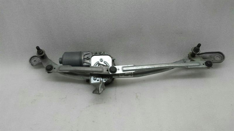 BMW 5 / i5 (G60 / G61) 2023-... BMW M5 F10 Bosch wiper motor front 7306274 front wiper linkage with motor