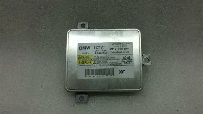 BMW 5 (F10 / F11) BMW 5 Series F10 Xenon Ballast 7237647 Xenon Ballast