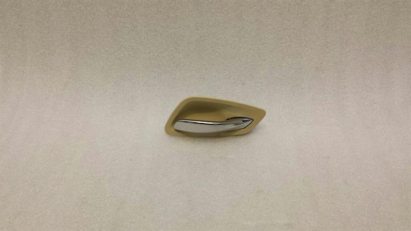 BMW 3 (E90 / E91 / E92 / E93) BMW 3 Series E92 LCI Coupe Right Door Inner Handle 6975494 Inner Door Handle Right