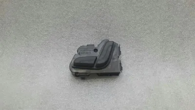 Mercedes C Klass W204 Höger sätesbrytare A2048709010 Sätes höger strömställare.