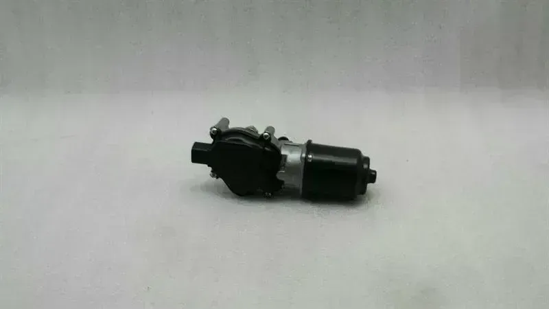 Mitsubishi Lancer Mitsubishi Lancer X Front Wiper Motor 8250A170 Wiper Motor Front Body type: Saloon
Fuel: Petrol