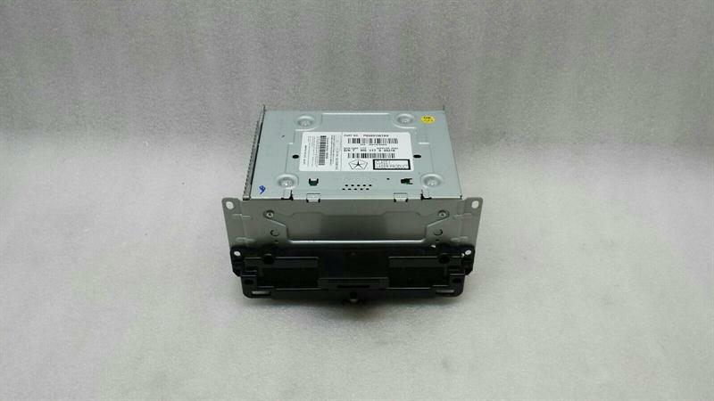Chrysler 300C CHRYSLER 300C CD player 05091367AH audio system controller SRT8 2012 HDD MP3 Body type: Saloon
Fuel: Petrol