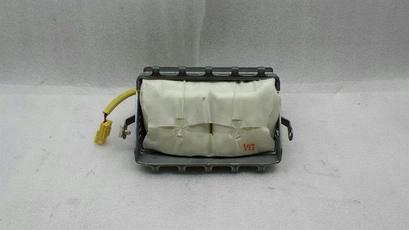 Mitsubishi Lancer MITSUBISHI Lancer X 7030A071 Body type: Saloon
Fuel: Petrol