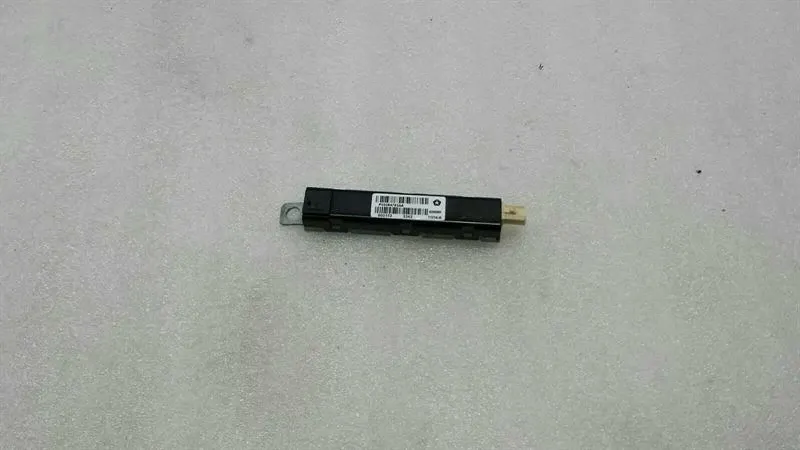 CHRYSLER 300C Aerial / Antenna P05064783AA Antenna