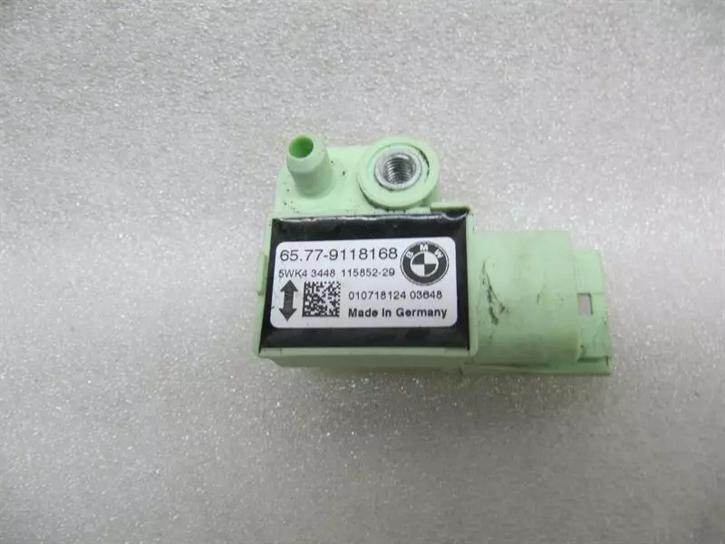 BMW 6 (E63 / E64) BMW 6 Series E63 Crash Sensor 6577-9118168 Impact Sensor Body type: Coupe
Fuel: Petrol
