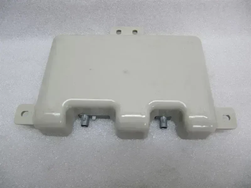 BMW 6 (E63 / E64) BMW 6 Series E63 2004-2010 Aerial / Antenna 6957348 Mehrband Antenne Body type: Coupe
Fuel: Petrol