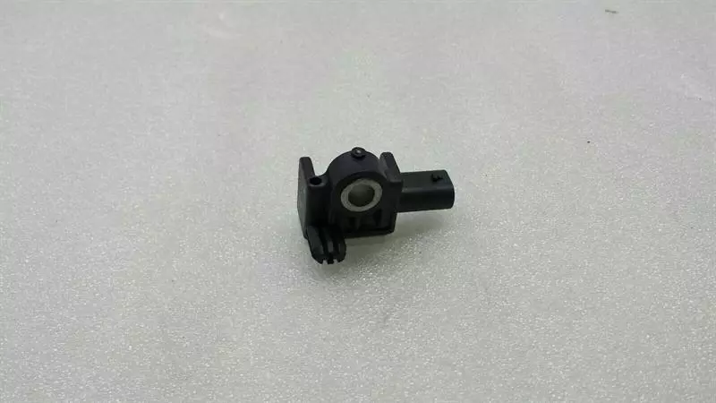 BMW 1 (E81 / E82 / E87 / E88) BMW 1 Series F20 F21 Crash Sensor 9234989 Impact Sensor Body type: Hatchback
Fuel: Unknown