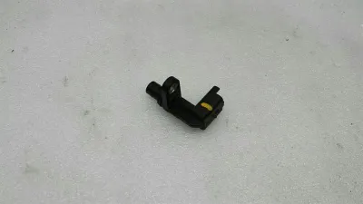 BMW Seria 1 F20 F21 Czujnik wałka rozrządu 7588095 Czujnik wałka rozrządu