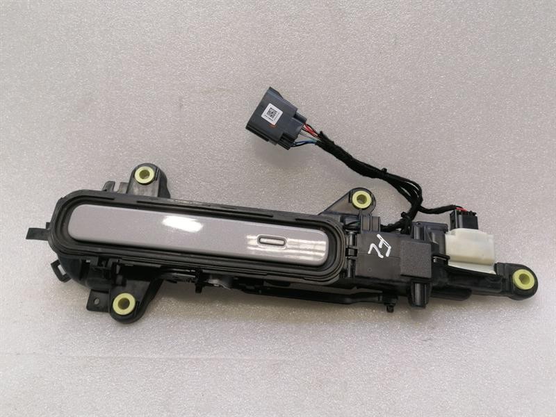 Jaguar I-Pace 2018-2024 JAGUAR i-PACE X590 EV400 FRONT DOOR HANDLE J9D3-22401-AD door handle FRONT LEFT