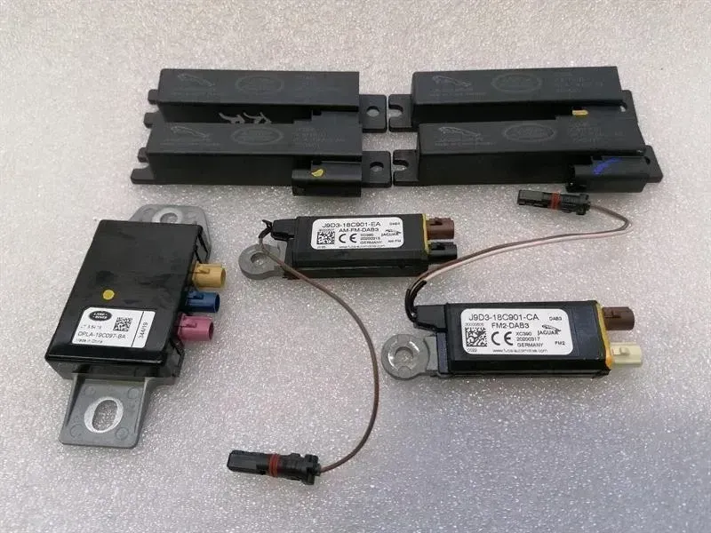 Jaguar I-Pace 2018-2024 JAGUAR i-PACE X590 EV400 Aerial / Antenna SET JPLA-15K603-AB Antenna LOT