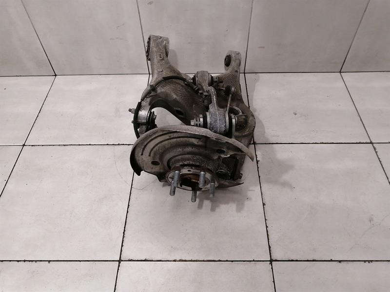Jaguar I-Pace 2018-2024 Jaguar i-PACE X590 EV400 Left Rear Hub T4K4812 Wheel Bearing Housing Rear Left