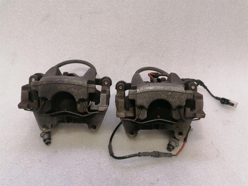 Jaguar I-Pace 2018-2024 Jaguar i-PACE X590 EV400 brake caliper rear set T4K8131 brake caliper rear set