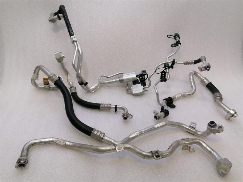 Jaguar I-Pace 2018-2024 JAGUAR i-PACE X590 EV400 A/C Pipe J9D3-8D308-AA Air Conditioning AC