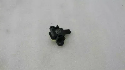 Mercedes CLA W117 W166 Crashsensor A1668210351 Aufprallsensor