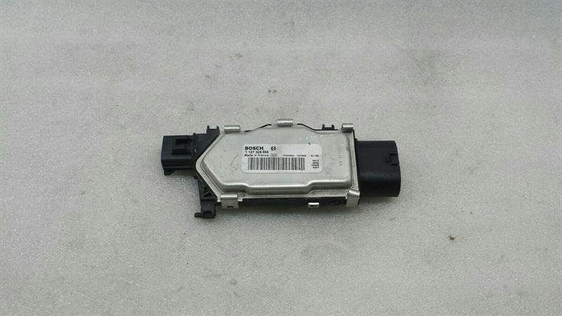 Mercedes-Benz CLA (C117) Mercedes CLA W117 Radiator Fan Relay 1137328656 Fan Electric Fan Relay M270 Body type: Saloon
Fuel: Petrol