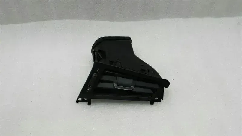 BMW Z4 (G29) BMW Z4 E89 RHD Right Front Air Vent 9173538 Right Hand Drive