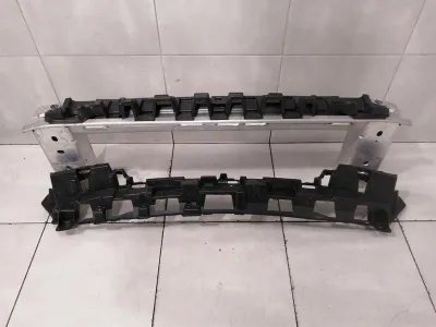 JAGUAR i-PACE X590 EV400 Belka tylnego zderzaka T4K16363 Wspornik zderzaka tylnego