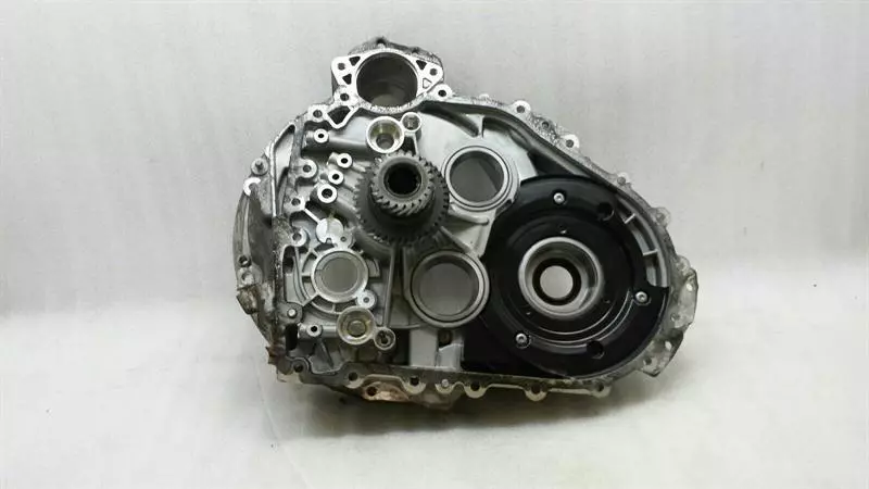 Mercedes-Benz CLA (C117) MERCEDES CLA W117 W246 CLUTCH HOUSING SHAFT A2462704900 FLYWHEEL HOUSING Body type: Saloon
Fuel: Petrol