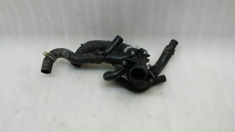 Mercedes-Benz CLA (C117) MERCEDES CLA W117 THERMOSTAT HOUSING A2702000615 THERMOSTAT HOUSING M270 2.0T Body type: Saloon
Fuel: Petrol