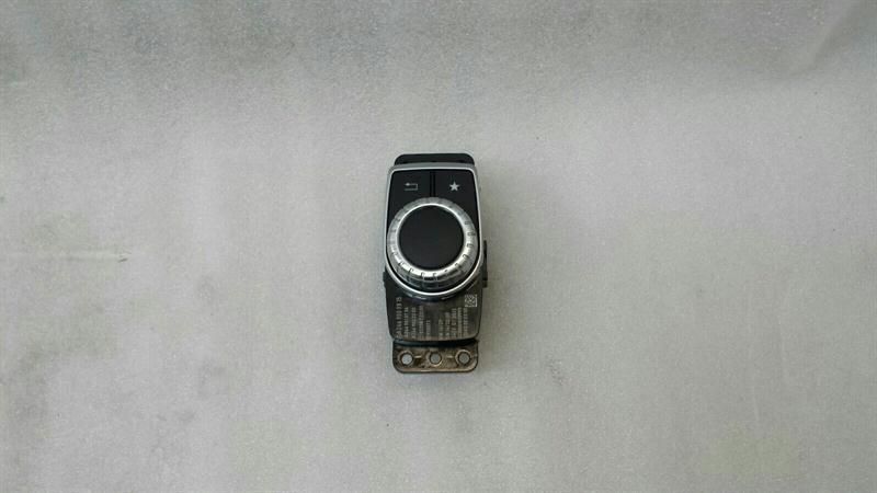Mercedes CLA W117 Comand Controller A2469009815 Switch Block Switch