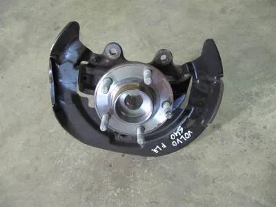Volvo S40 Left Front Hub 30760282 Wheel Hub Front Left Wheel Bearing Housing