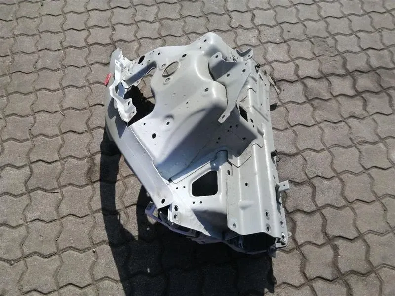 Tesla Model 3 Right Front Chassis Leg 1073792-S0-J Right Front Wheel Arch