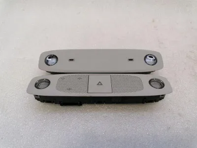 Tesla Model 3 Standard Range Kuppelleuchten-Set 1092573-00-L Innenbeleuchtungs-Set
