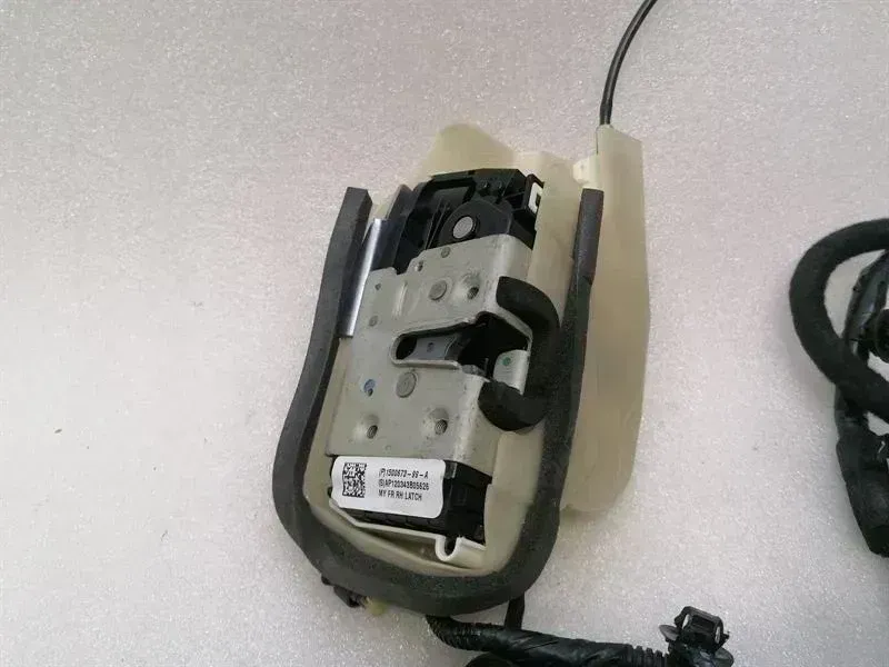 Tesla Model 3 Door lock Tesla Model 3 Standard Range Door Lock 1500673-...