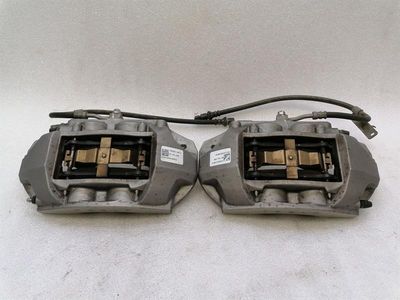 Стандартный передний тормозной суппорт Tesla Model 3 1044622-00-E