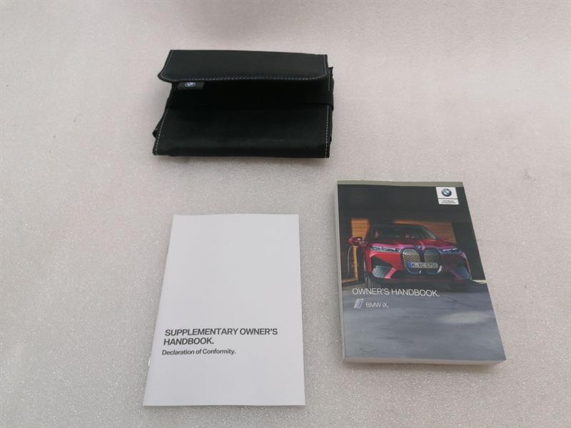 BMW iX (I20) BMW iX i20 40 SERVICE BOOKLET Manual Body type: SUV
Fuel: ELECTRIC