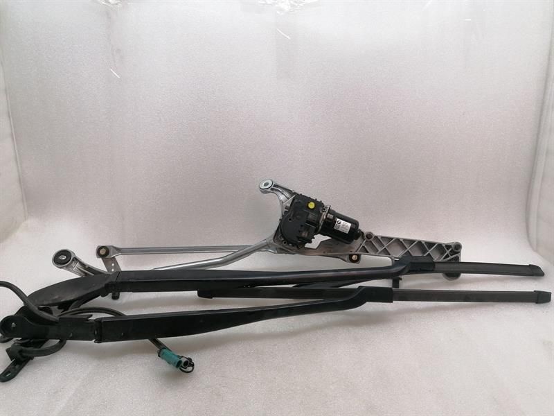 BMW iX i20 40 Front Wiper Linkage 5A594CB Wiper Motor Front RHD RIGHT STEERING