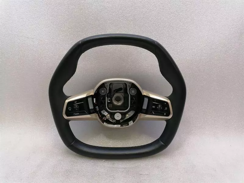 BMW iX (I20) BMW iX i20 40 Steering Wheel SW5A2A41302 Steering Wheel Body type: SUV
Fuel: ELECTRIC