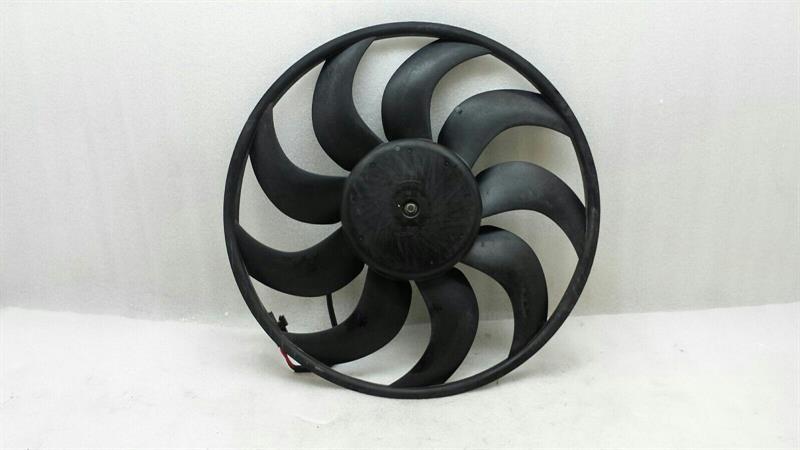 BMW 1 (F20 / F21) BMW 1 Series F21 F20 fan electric fan 7640508 radiator fan 300W B37D15A Body type: Hatchback
Fuel: Diesel