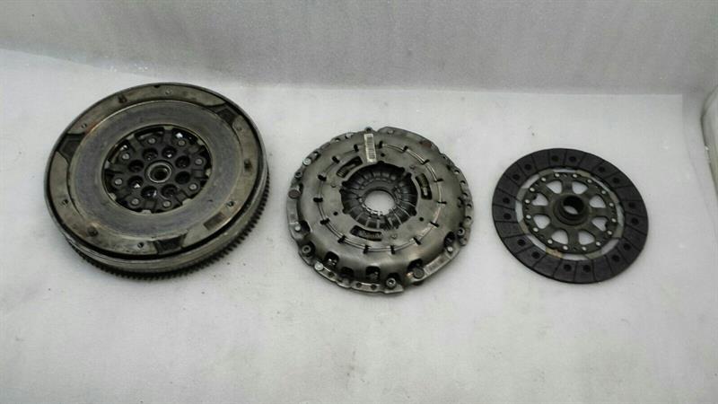 BMW 1 (F20 / F21) BMW 1 Series F21 F20 clutch set flywheel 7614326 flywheel + clutch B37D15A Body type: Hatchback
Fuel: Diesel