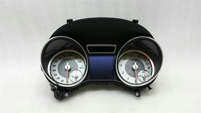 Mercedes-Benz GLA (X156) Speedo Clocks MERCEDES GLA X156 Instrument Cluster A156900930...