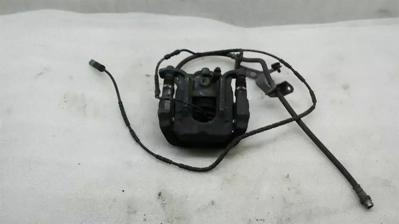 BMW Z4 (E89) BMW Z4 E89 caliper rear right 6786057 rear brake calliper N20B20A PBM