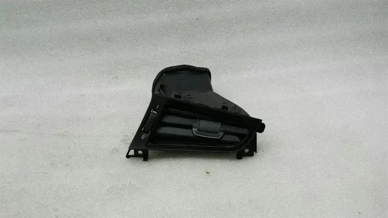 BMW Z4 (E89) BMW Z4 E89 RHD Right Air Vent 9173538 Right Hand Drive