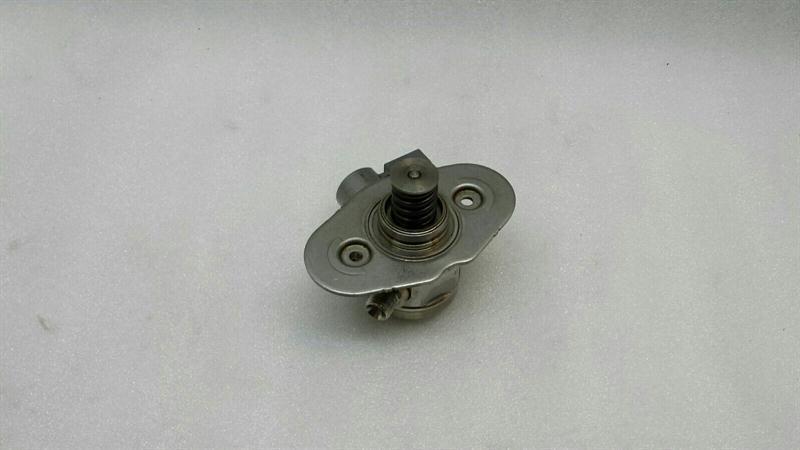 BMW Z4 (E89) BMW Z4 E89 Fuel Pump Mechanical 13517584461 Fuel Pump