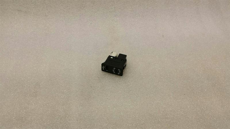 BMW Z4 (E89) BMW Z4 electronic module 9237654 control unit aux in USB