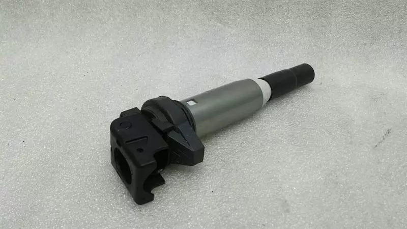 BMW Z4 (E89) BMW Z4 E89 Ignition Coil 8616153 Ignition Coil Body type: Convertible
Fuel: Petrol
