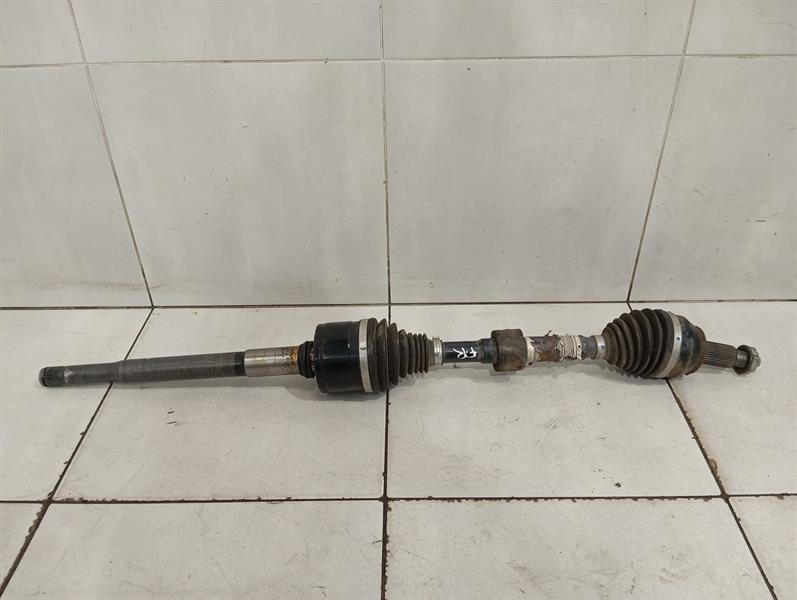 Jaguar I-Pace Right Front Drive Shaft JAGUAR i-PACE X590 Right Front Drive Shaft J9D3...