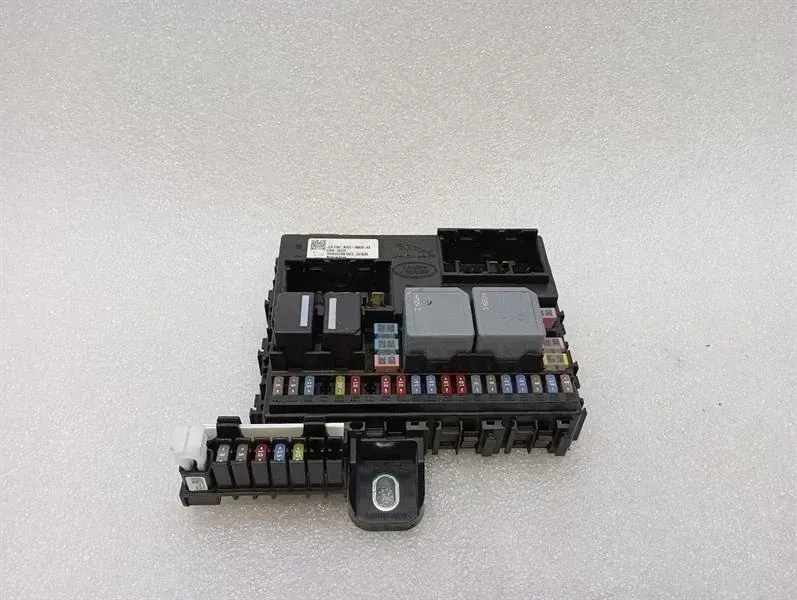 Jaguar I-Pace 2018-2024 JAGUAR i-PACE X590 EV400 Fuse Box M9D3-14N030-AB Fuse Box
