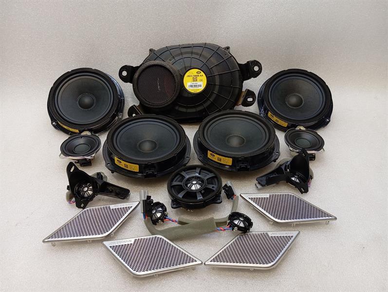 Jaguar I-Pace 2018-2024 JAGUAR i-PACE X590 EV400 Speaker L9D3-19C164-CA Speaker SET MERIDIAN