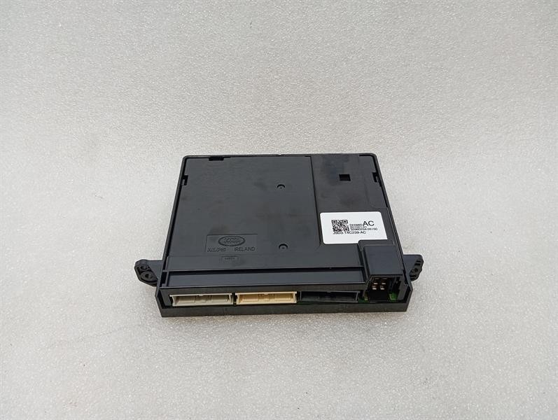 Jaguar I-Pace 2018-2024 JAGUAR i-PACE X590 EV400 Electronic module J9D3-14C239-AC control unit HEATER
