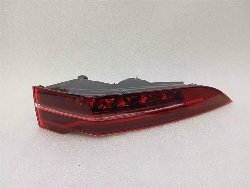 Jaguar I-Pace 2018-2024 JAGUAR i-PACE X590 EV400 RRH Light J9D3-13404-CC Tail Light Rear Right