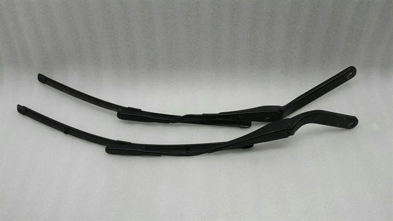 Mini Countryman, Paceman (R60 / R61) Mini Countryman R60 Wiper Arms 9806442 Windscreen Wiper Set Body type: SUV
Fuel: Petrol
