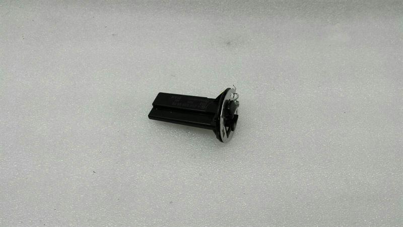 Mercedes-Benz A (W176) Mercedes E Class W212 W207 Antenna A2048205575 Rear Antenna Amplifier